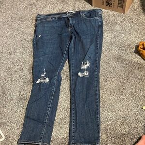 Levi skinny distressed jeans - size 34